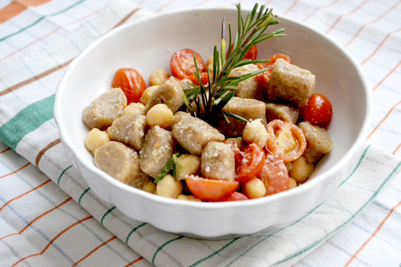 GNOCCHETTI DI FARRO AL PROFUMO DI ROSMARINO