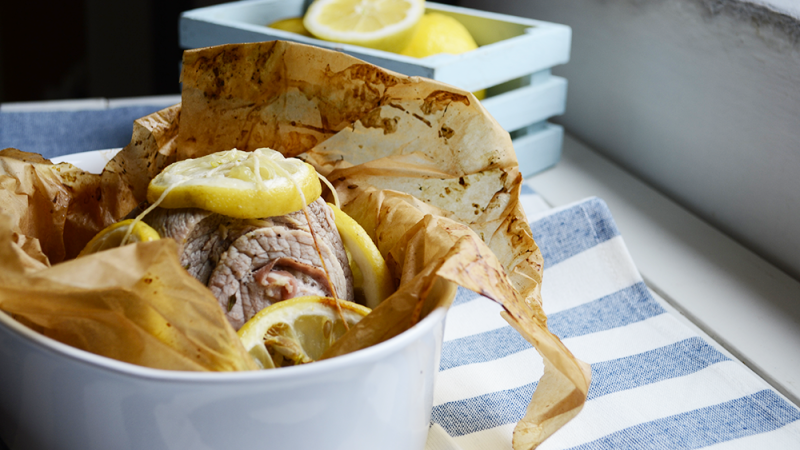ARROSTO DI VITELLO AL PROFUMO DI LIMONE, CON FAGIOLINI E SALSA AL BASILICO