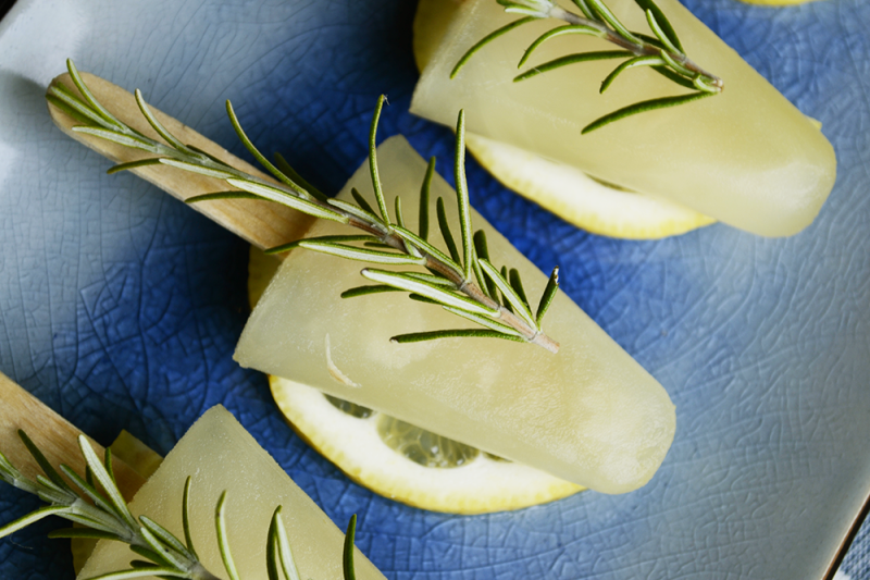 GHIACCIOLO AL LIMONE E ROSMARINO