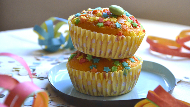 MUFFIN ALLO YOGURT CON STELLE FILANTI